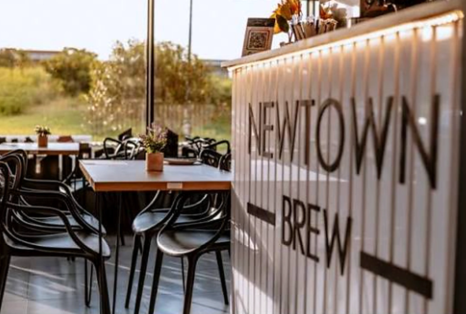 NewTown Brew café seating